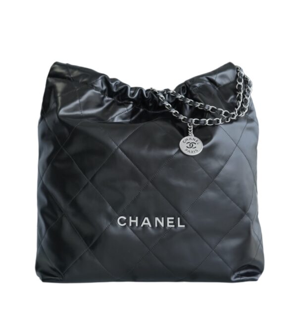 샤넬[chanel/팬더샵]22백 라지 핸드백(블랙/은장/램스킨)